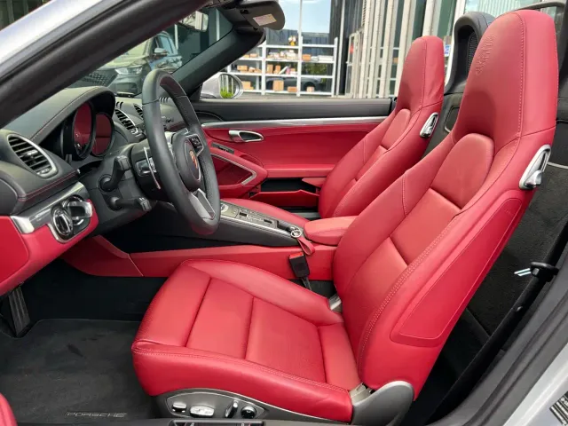 Porsche 718 — Фото автомобиля 11