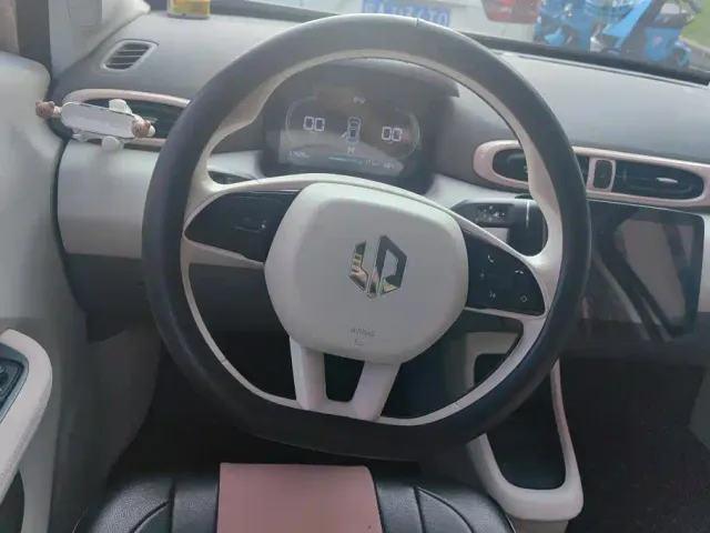 Leapmotor T03 — Фото автомобиля 15
