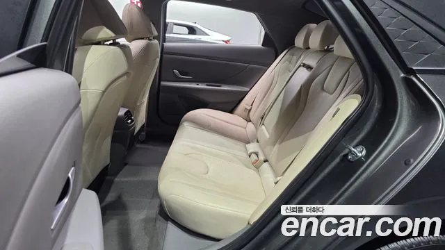 Hyundai AVANTE Новый Avante (CN7) — Фото автомобиля 11