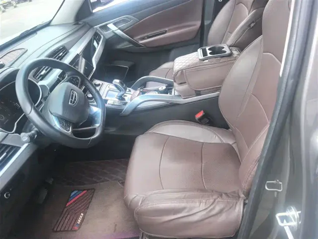 Geely Boyue — Фото автомобиля 10