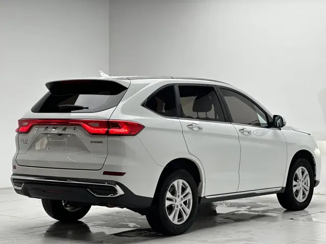 Haval M6 — Фото автомобиля 9
