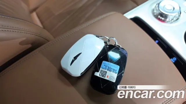 Genesis GV70 — Фото автомобиля 28