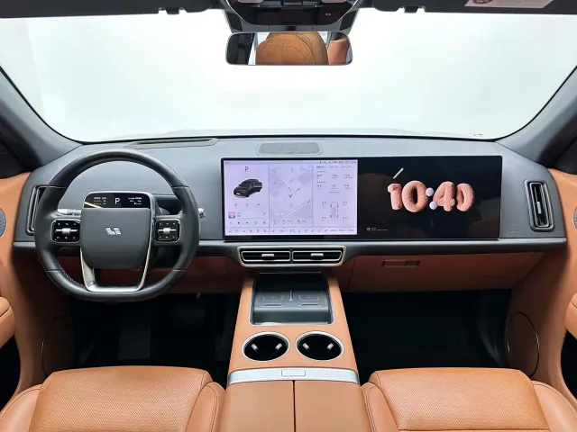 Li Auto L7 — Фото автомобиля 14
