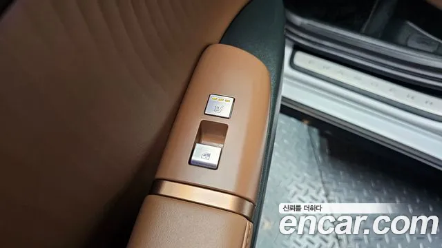 Hyundai Grandeur GN7 — Фото автомобиля 30