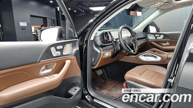 Mercedes-Benz GLE-Class — Фото автомобиля 15