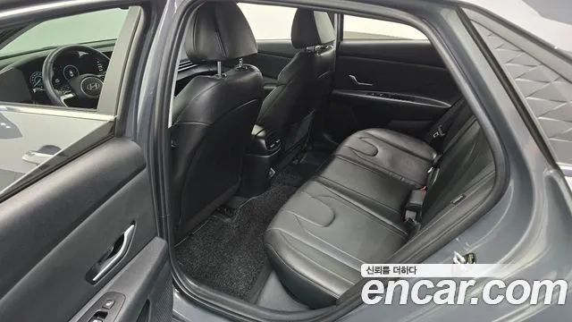 Hyundai Avante CN7 — Фото автомобиля 26