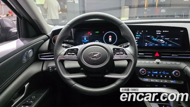 Hyundai AVANTE Avante (CN7) — Фото автомобиля 9