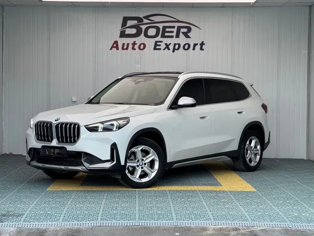 Фотография автомобиля — BMW X1