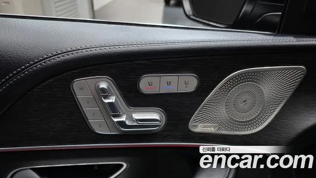 Mercedes-Benz GLE-Class — Фото автомобиля 29