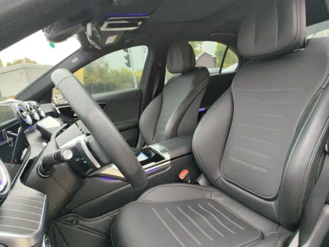 Mercedes-Benz C-Class — Фото автомобиля 11