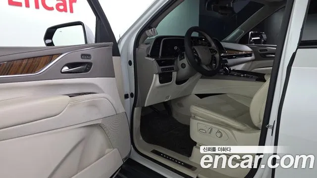 Cadillac Escalade Escalade 5 поколение — Фото автомобиля 3