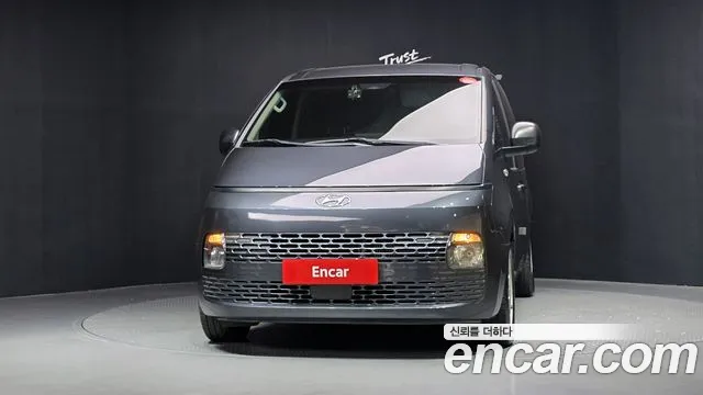 Hyundai Staria Staria Tourer 11 мест — Фото автомобиля 3