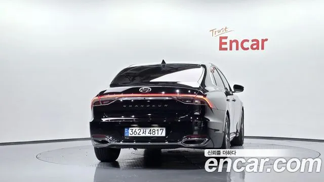Hyundai Grandeur Новый Grandeur IG 3.0 LPi (Для проката) — Фото автомобиля 3