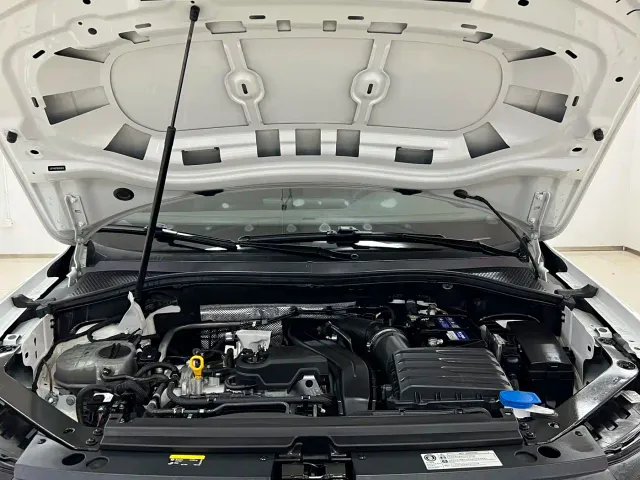 Volkswagen Tiguan L — Фото автомобиля 12
