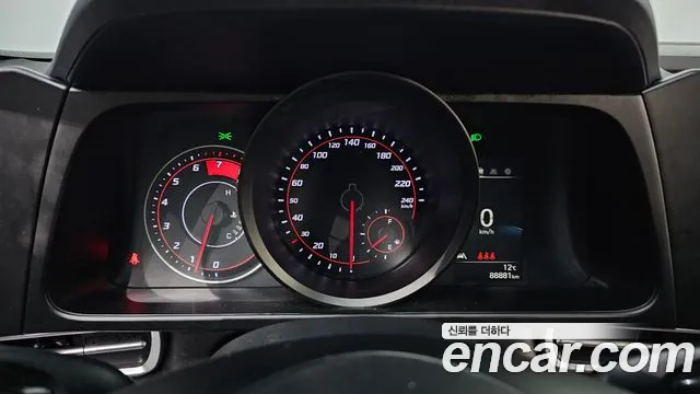 Hyundai AVANTE — Фото автомобиля 8