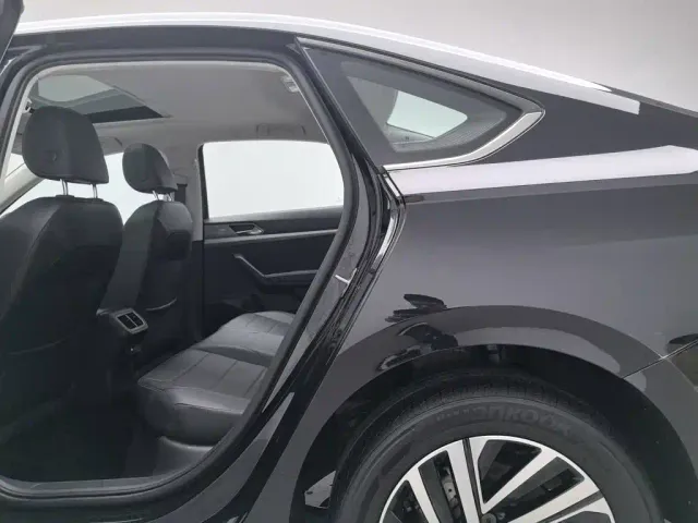 Volkswagen Lavida — Фото автомобиля 15