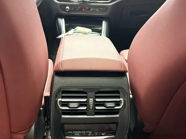 BMW 3 Series — Фото автомобиля 14