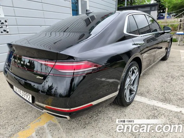 Genesis G90 Бензин 3.5 турбо AWD — Фото автомобиля 2