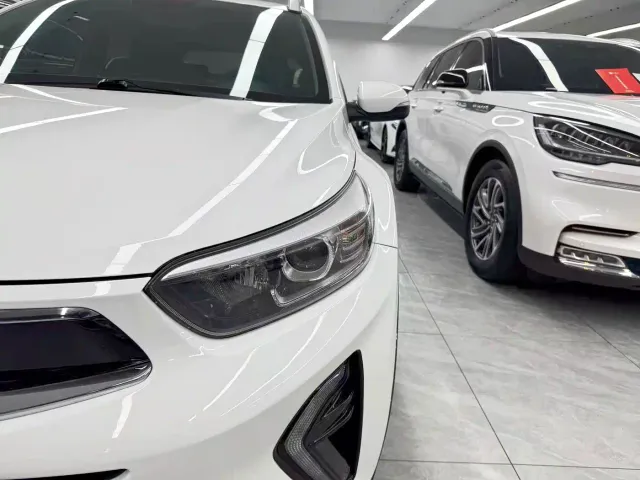 Kia KX1 — Фото автомобиля 21