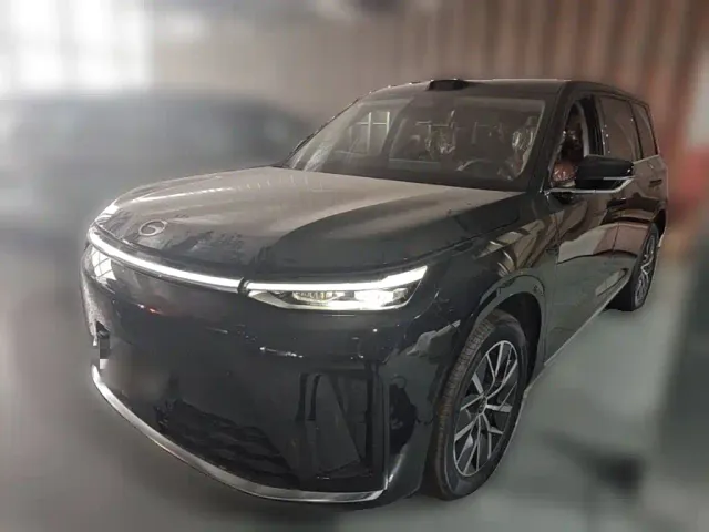 Фотография автомобиля — GAC Trumpchi Xiangwang S9