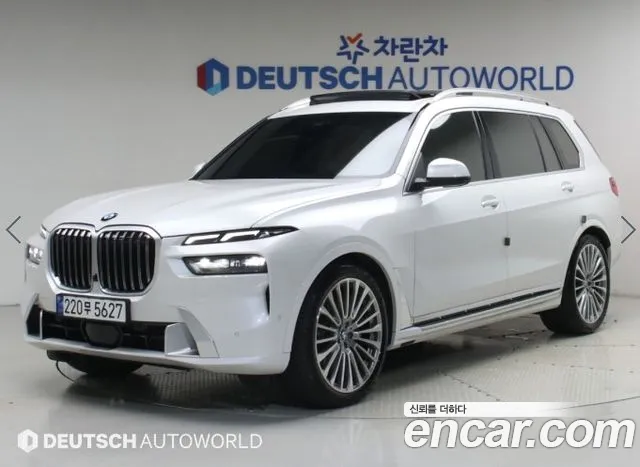 Фотография автомобиля — BMW X7 G07