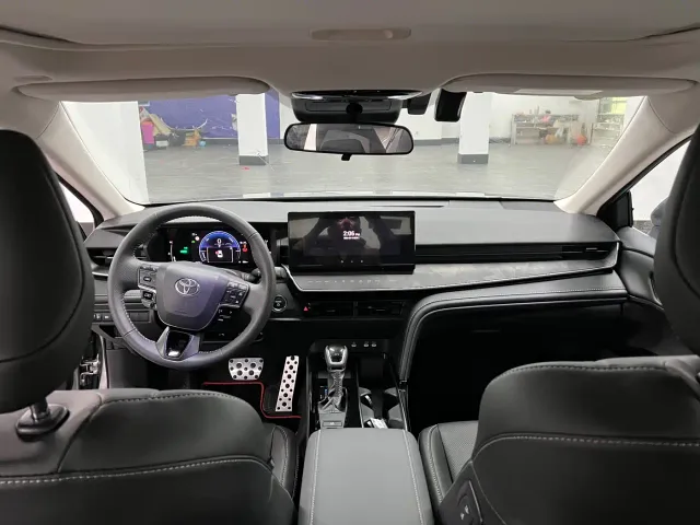 Toyota Camry — Фото автомобиля 6