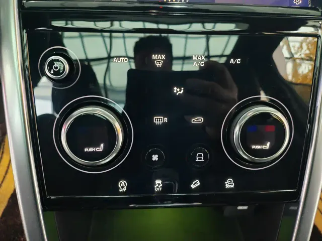 Land Rover Discovery Sport — Фото автомобиля 11