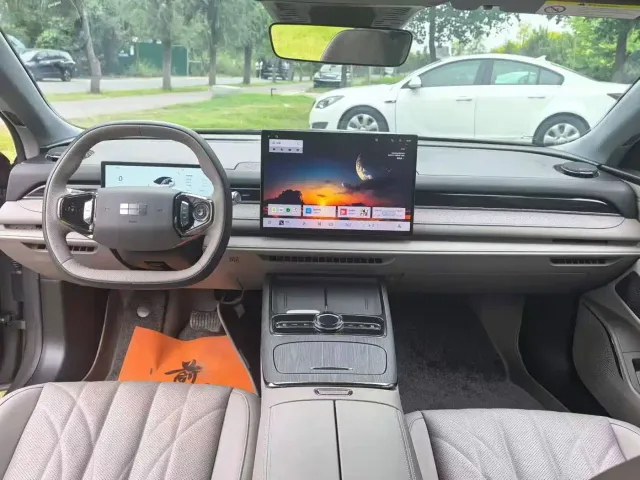 Geely Galaxy Xingyao 8 — Фото автомобиля 8