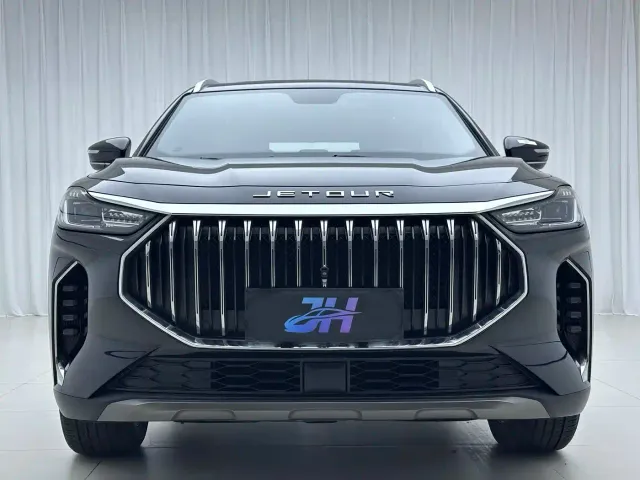 Jetour X70 Plus — Фото автомобиля 2