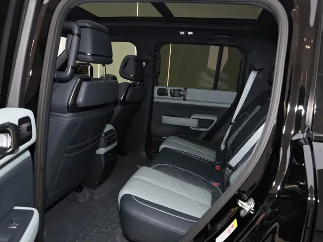BYD FangChengBao Leopard 5 — Фото автомобиля 12