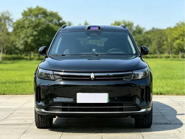 Aito M7 — Фото автомобиля 2