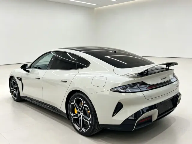Xiaomi SU7 — Фото автомобиля 6