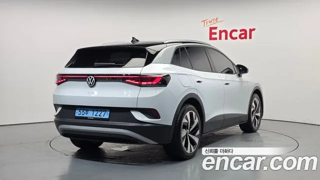 Volkswagen ID.4 — Фото автомобиля 2