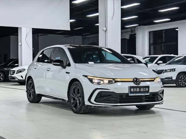 Volkswagen Golf — Фото автомобиля 3