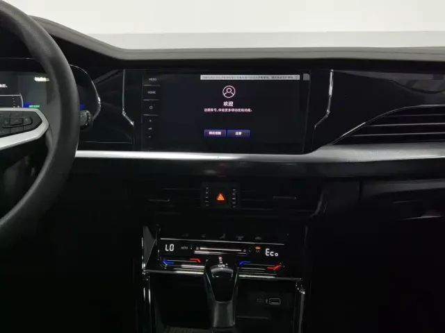 Volkswagen Passat — Фото автомобиля 12