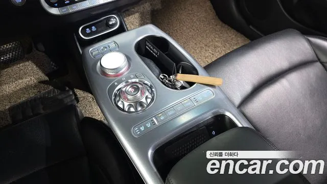 Genesis GV60 — Фото автомобиля 9
