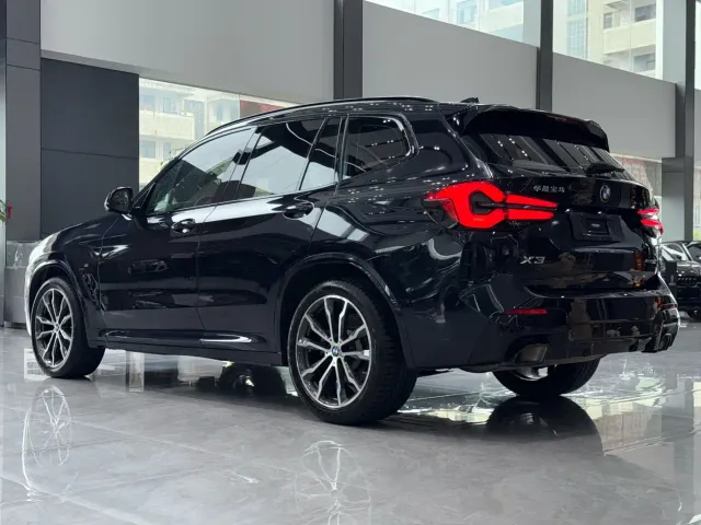 BMW X3 — Фото автомобиля 10