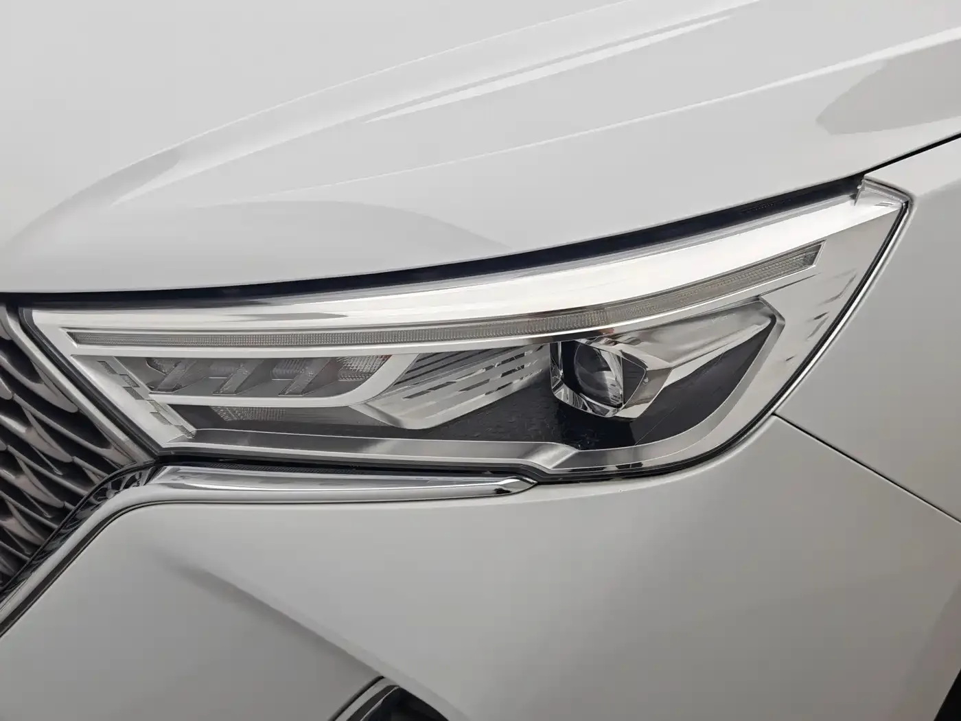 Haval Haval M6 2021 PLUS 1.5T DCT Elite Smart Connect — Фото автомобиля 8