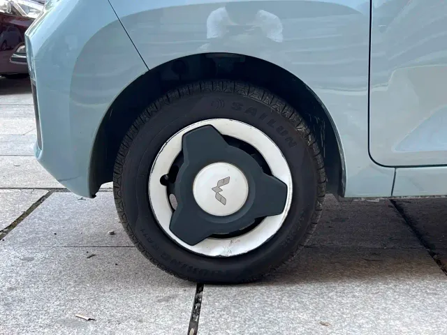 Wuling Hongguang Mini EV — Фото автомобиля 11