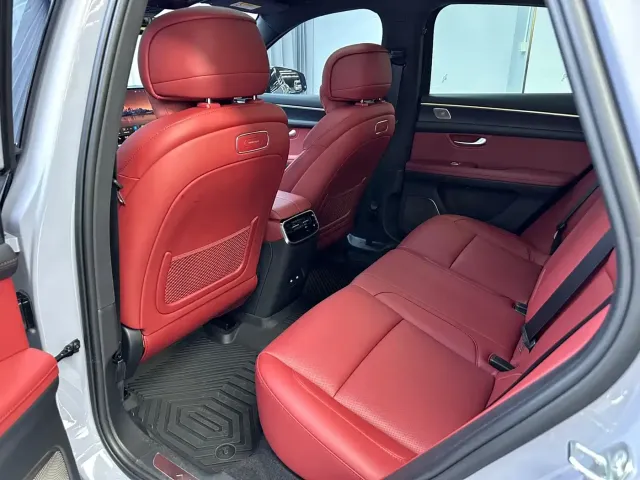 Aito M5 — Фото автомобиля 12