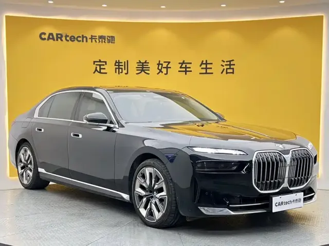 BMW 7 Series — Фото автомобиля 2