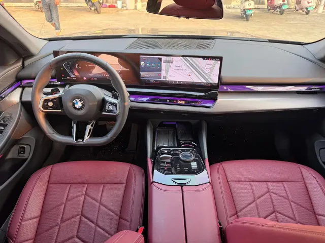 BMW 5 Series — Фото автомобиля 4