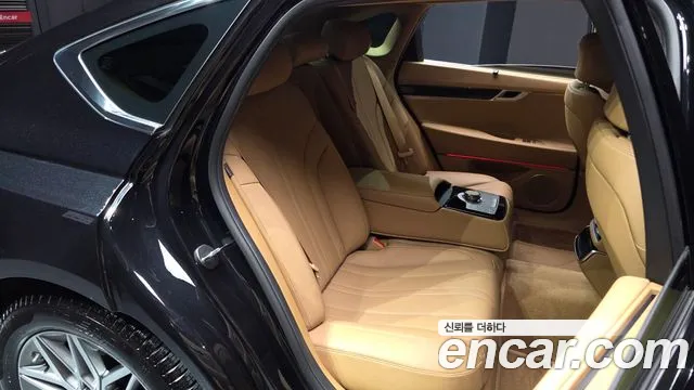 Genesis G80 Бензин 2.5 турбо AWD — Фото автомобиля 10