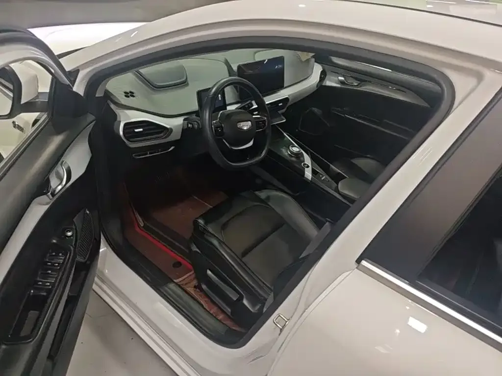 Geely Geometry Geely Geometry A 2022 Model Pro 430KM Travel Edition — Фото автомобиля 11