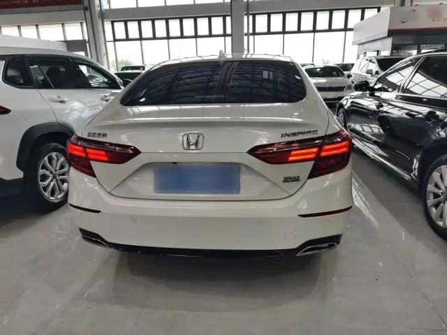 Honda Inspire — Фото автомобиля 5