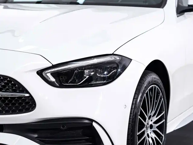 Mercedes-Benz C-Class — Фото автомобиля 10