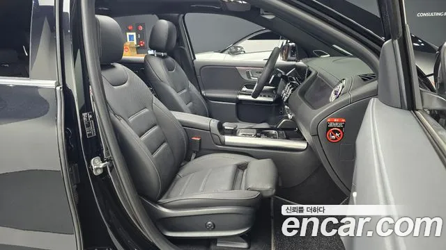 Mercedes-Benz EQA — Фото автомобиля 9