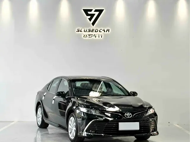 Toyota Camry — Фото автомобиля 3