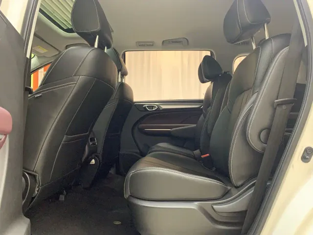 GAC Trumpchi M6 — Фото автомобиля 9