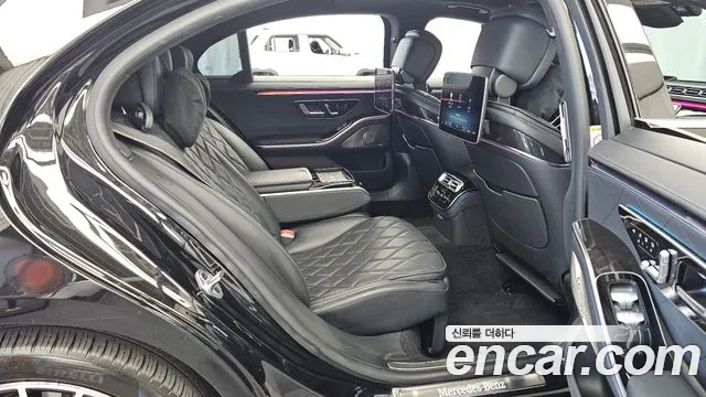 Mercedes-Benz S-Class W223 — Фото автомобиля 12